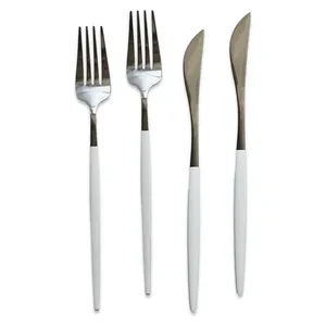 Столовые приборы Гоа бело-серебряные, сет 4 предмета - Фото 1