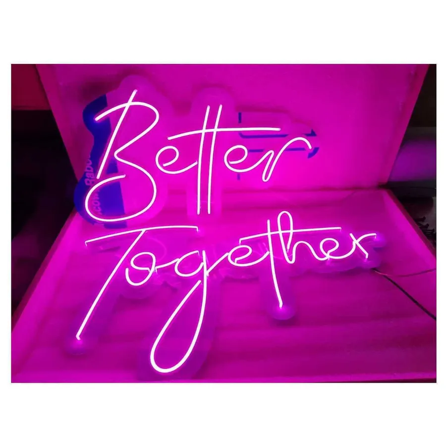 Неоновая надпись "Беттер Тугезер" (розовая) - Фото миниатюра 3