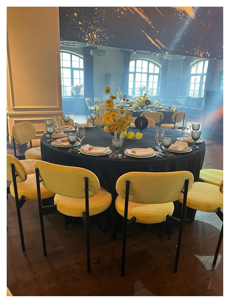 Стул Модерн Черный, Желтая субмарина