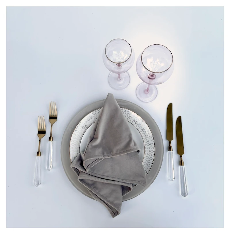 Сервировочная тарелка Нельсон бежевая