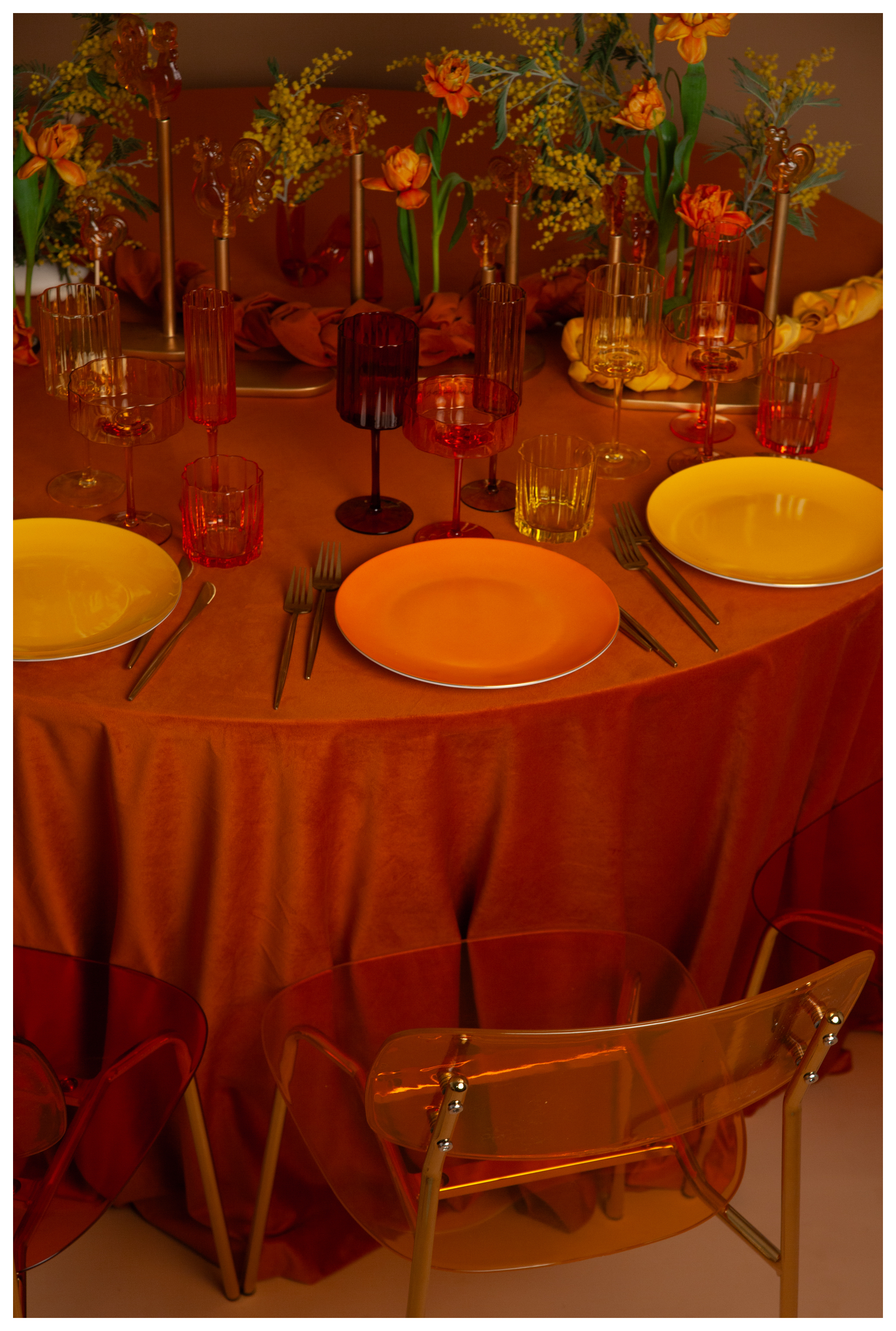 Стул Призм Золото, Заводной апельсин