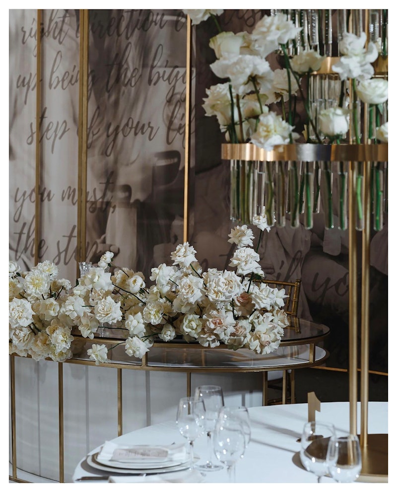 Стойка Сингулярность, золотая, М