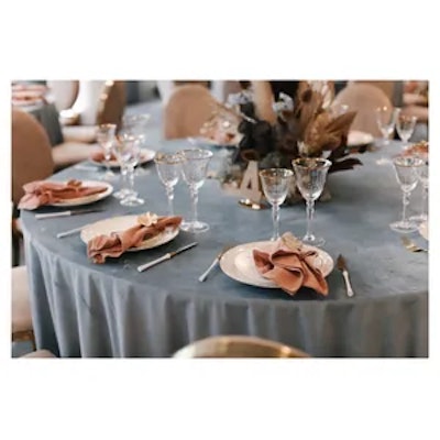 Скатерть велюр, круглая, серо-голубая - изображение 4