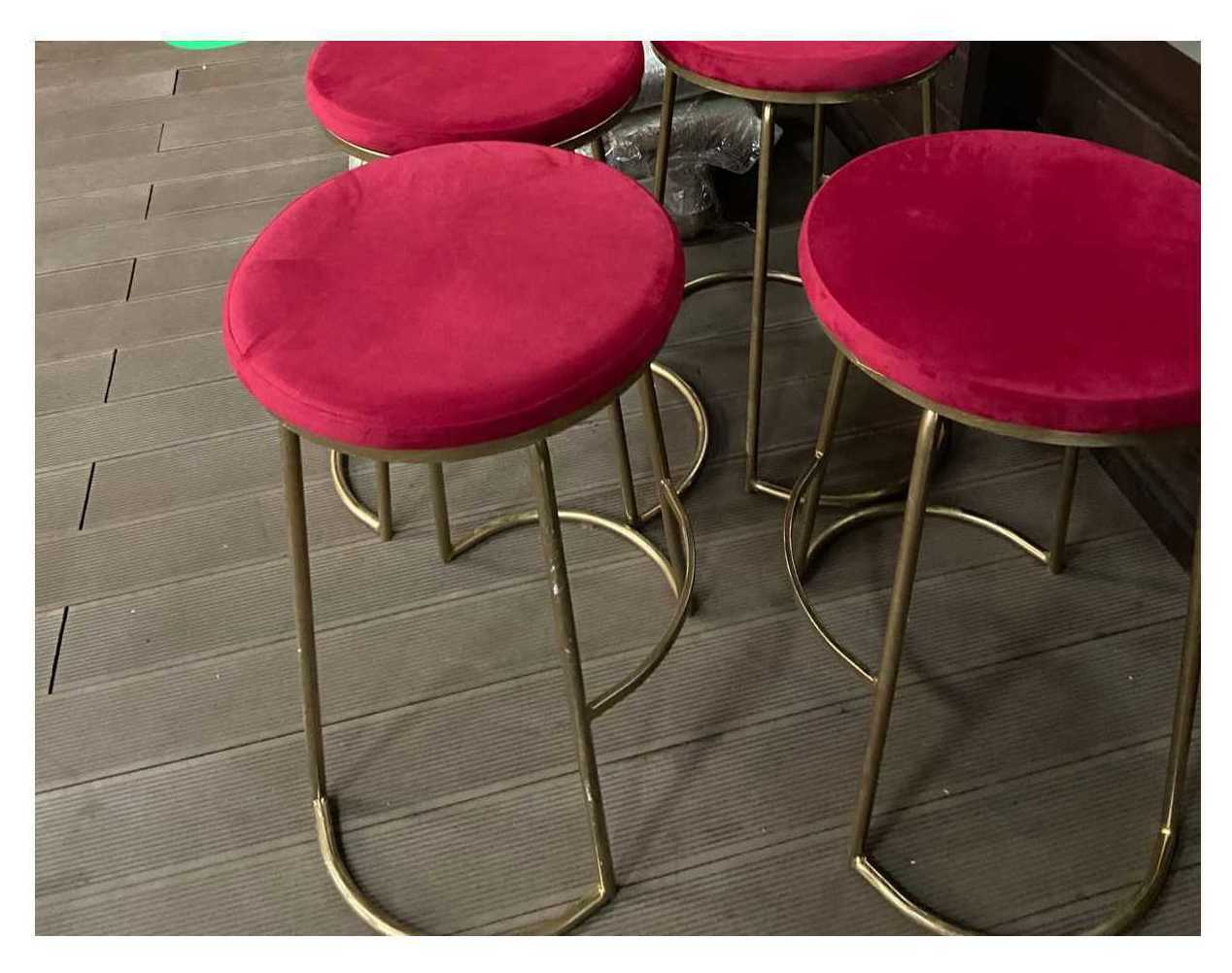 Стул барный Модерн Сэддл Малиново-красный; (любой оттенок каркас)