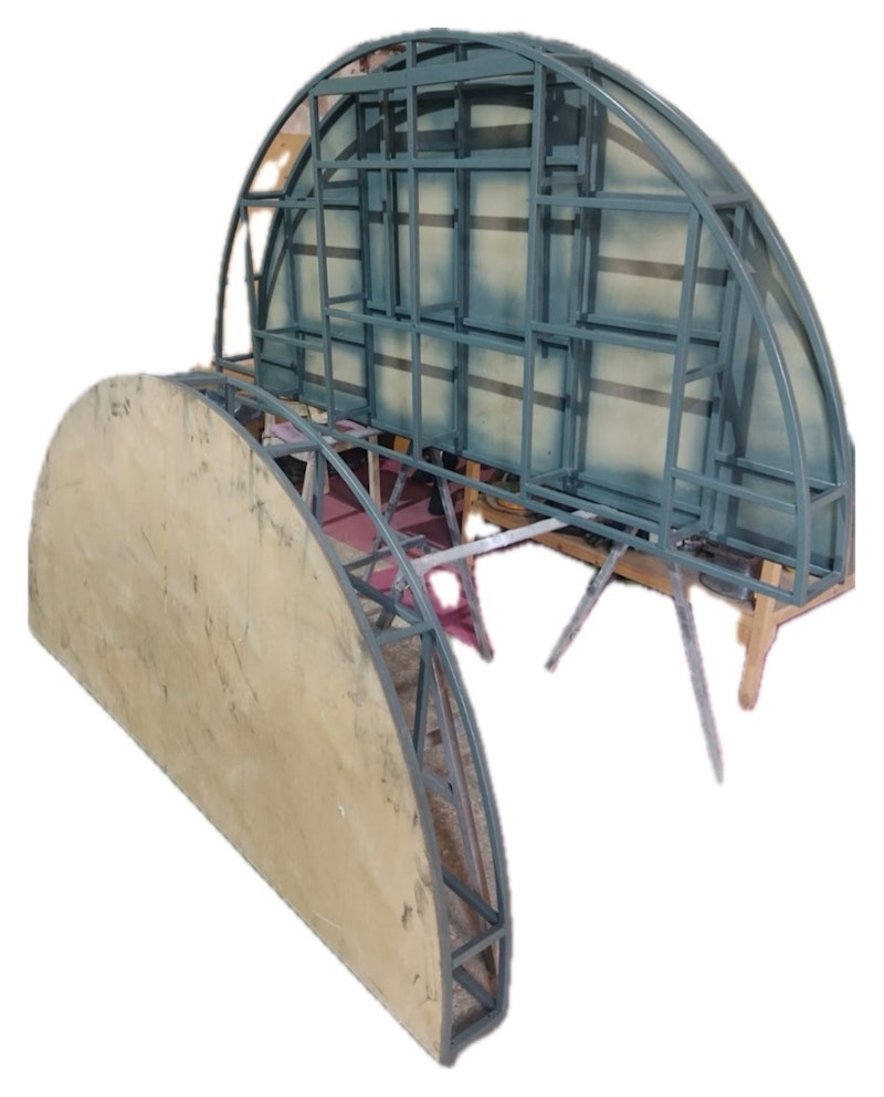 Каркас круглого подиума (230 см * 20 см) из двух элементов