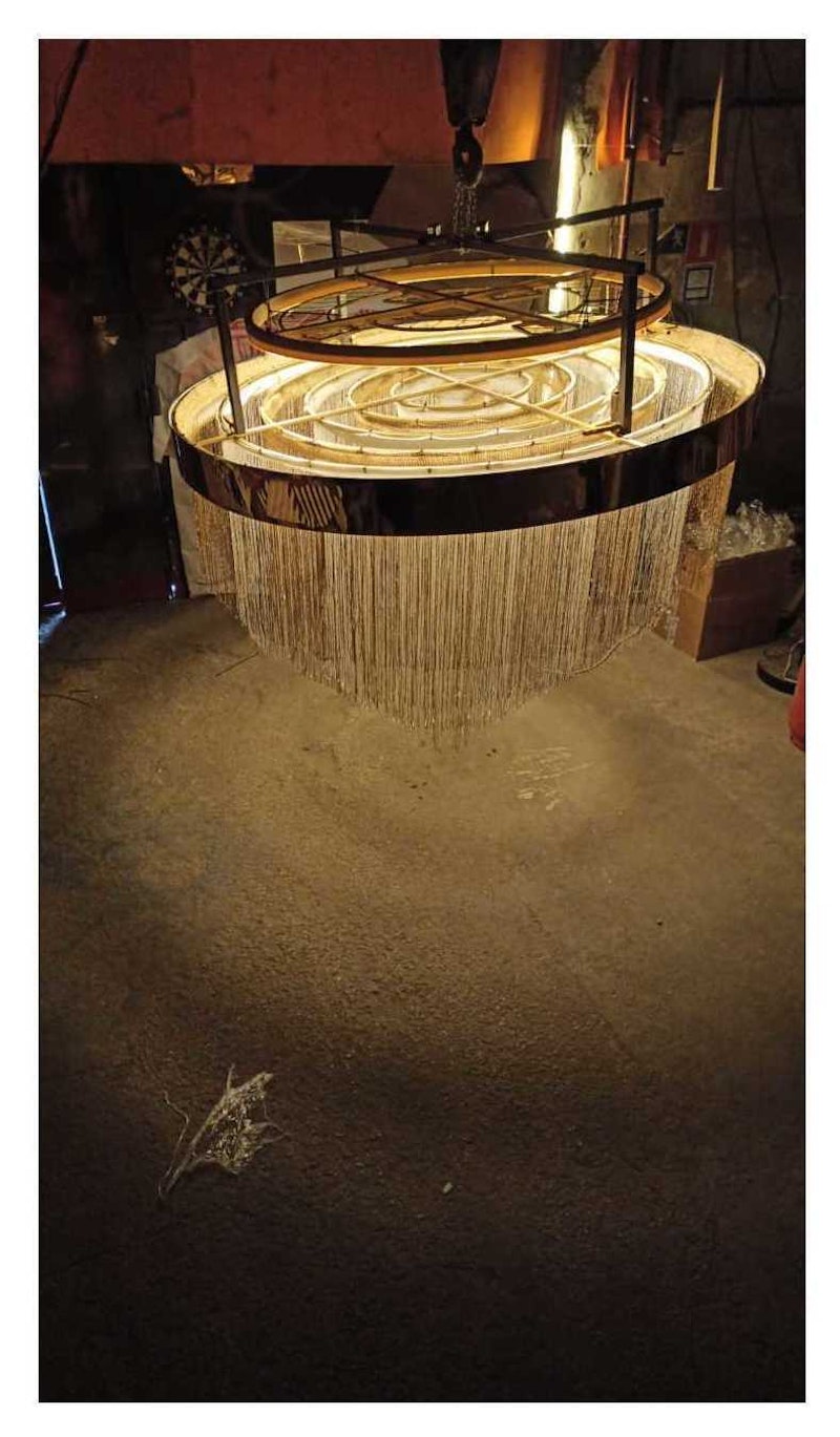 Люстра декоративная, с освещением