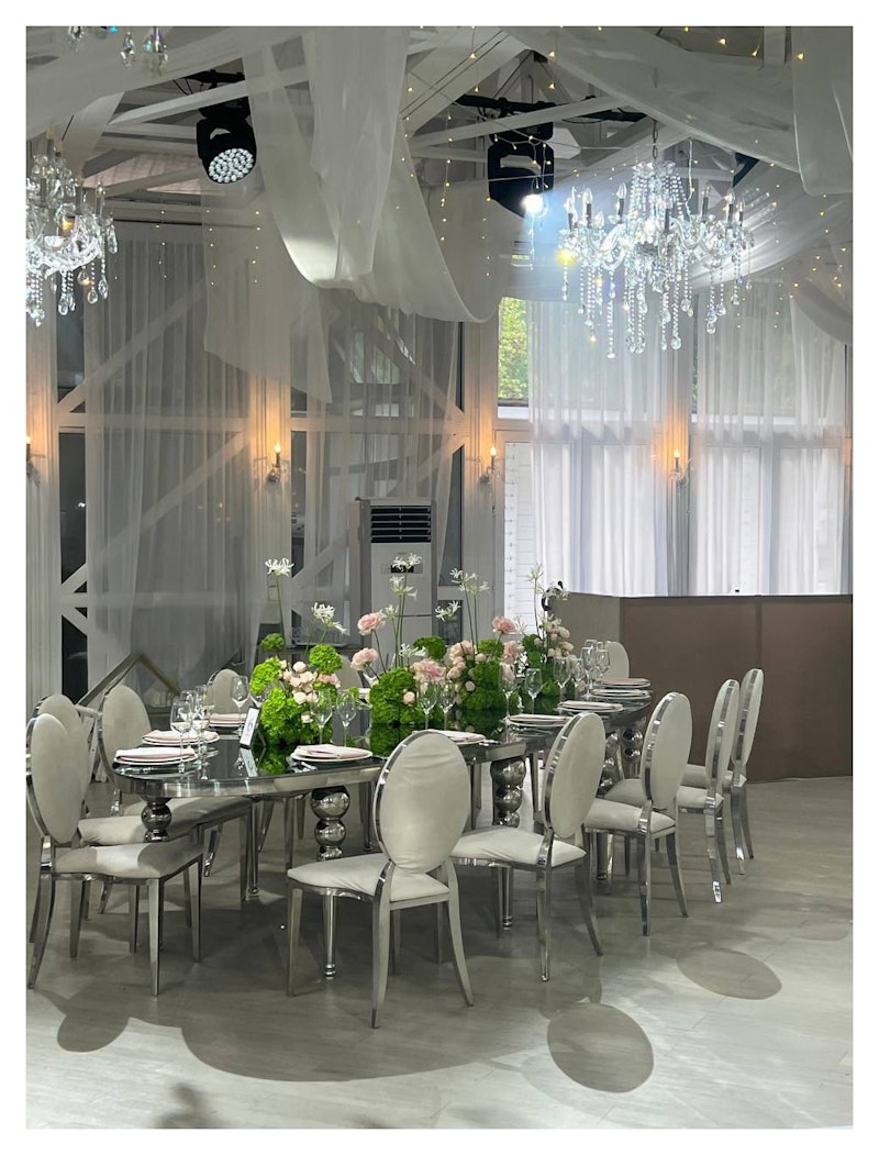 Стол Овал Серебро-400 (темное зеркало)