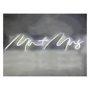 Неоновая вывеска Mr. + Mrs белая - изображение 3