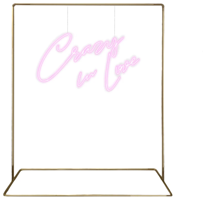 Фотозона "Безумно влюбленный"