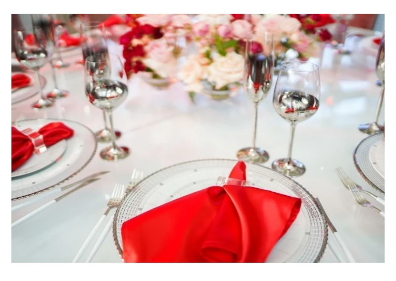 Подстановочная тарелка "Техно" с серебряной окантовкой