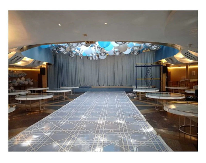 Стол "Лофт" золото, прозрачная столешница, белое подстолье