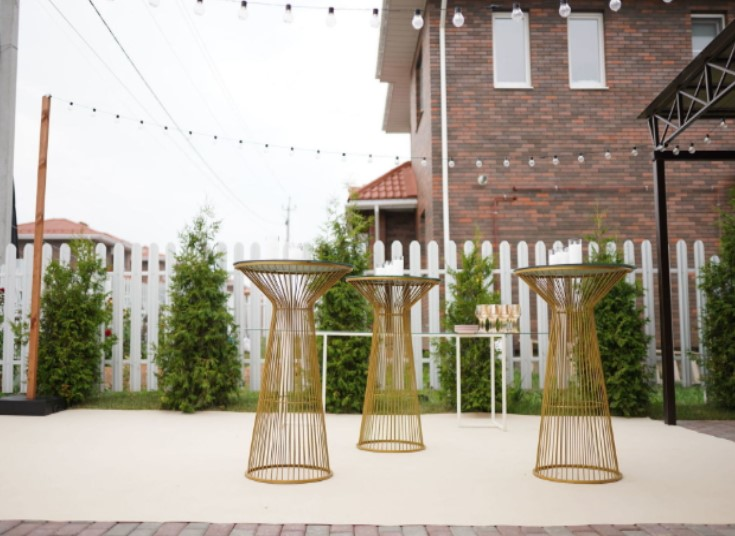 Коктейльный стол "Арфа" золотo