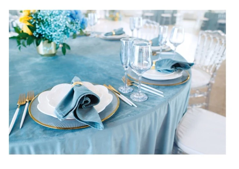 Подстановочная тарелка "Техно" c золотым кантом