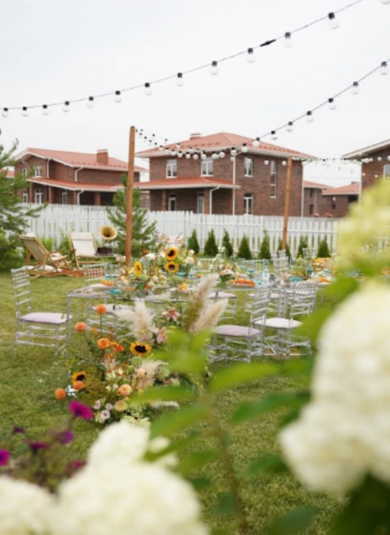 Стул «Тиффани» прозрачный, пастельно-розовый бархат