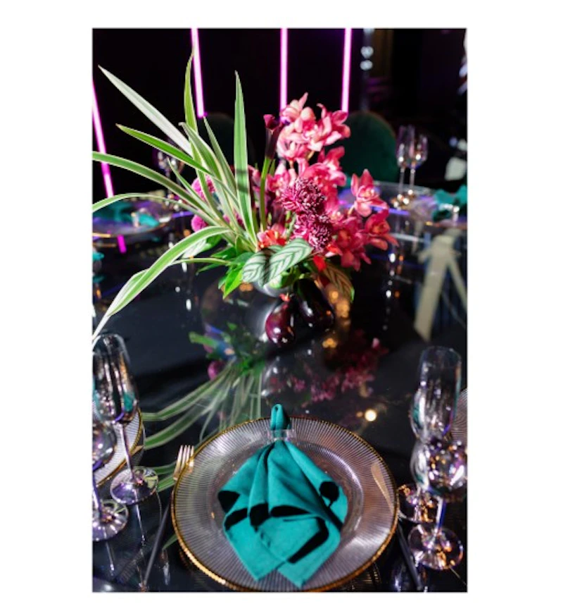 Салфетка полиэстер изумрудная