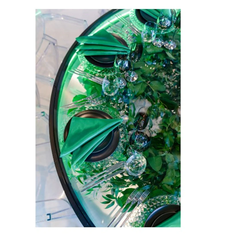 Салфетка атласная зеленая