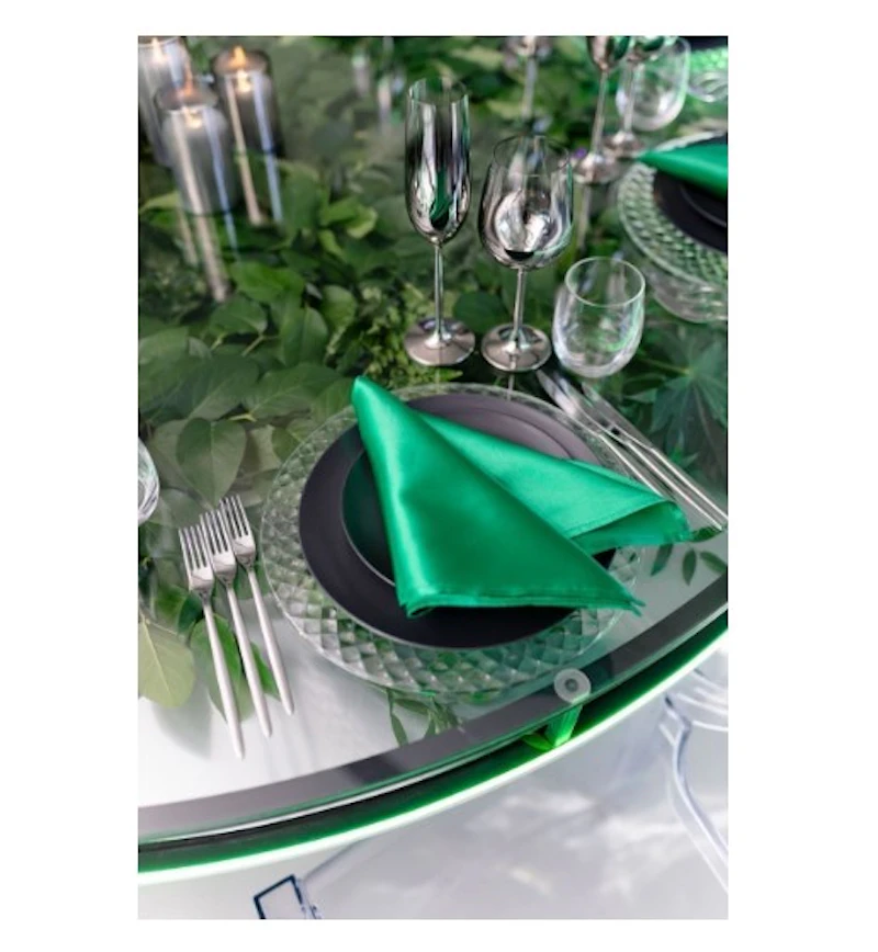 Салфетка атласная зеленая