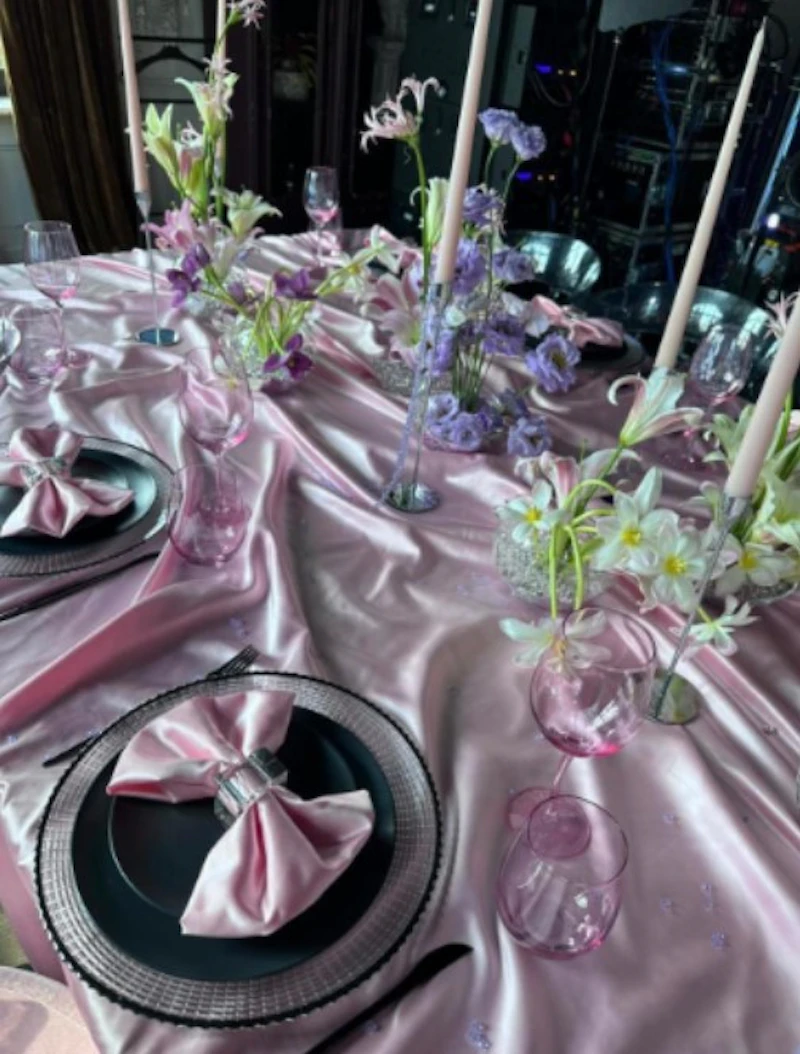 Салфетка атлас светло-розовая