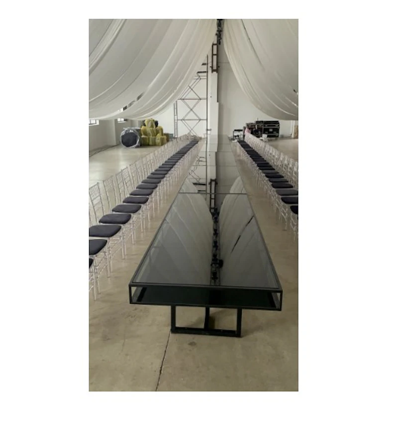 Стол "Лофт Черный", дымчатая столешница, черное подстолье