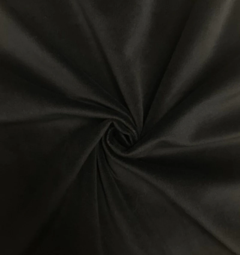 Скатерть бархат Тотал блэк прямоугольная