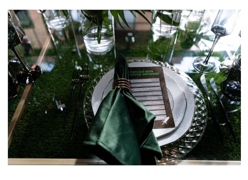 Салфетка бархатная лесной зеленый