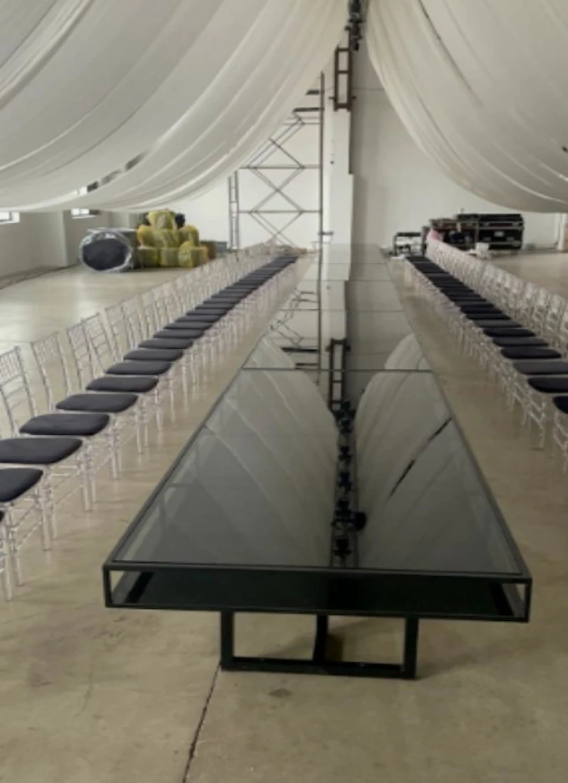 Стул «Тиффани» прозрачный, черный бархат