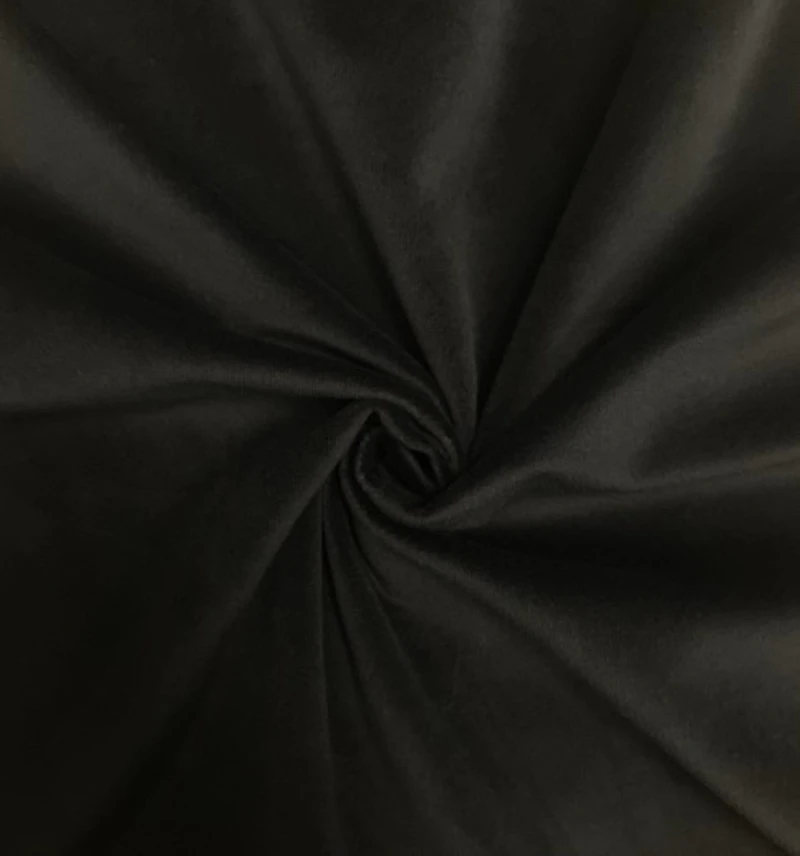 Скатерть круглая бархат Тотал блэк