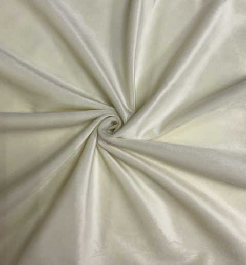 Скатерть прямоугольная XL бархат кремовая