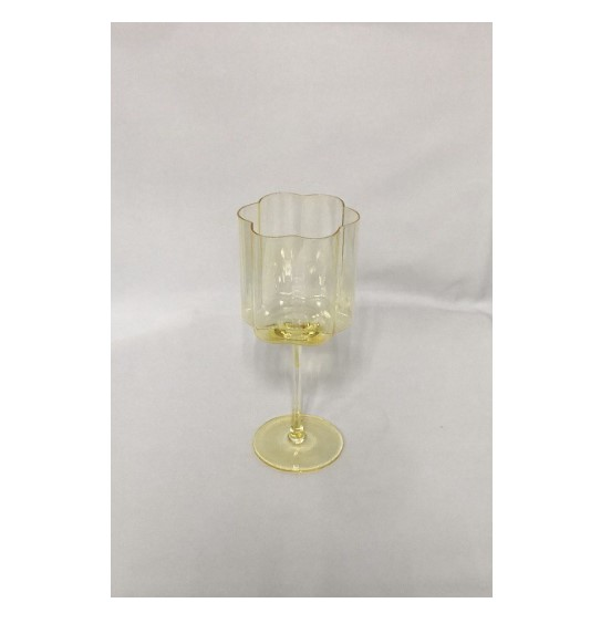 Бокал для вина "Floral" лимонный