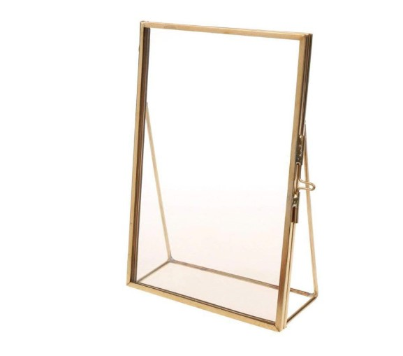 Рамка золотая для номера стола