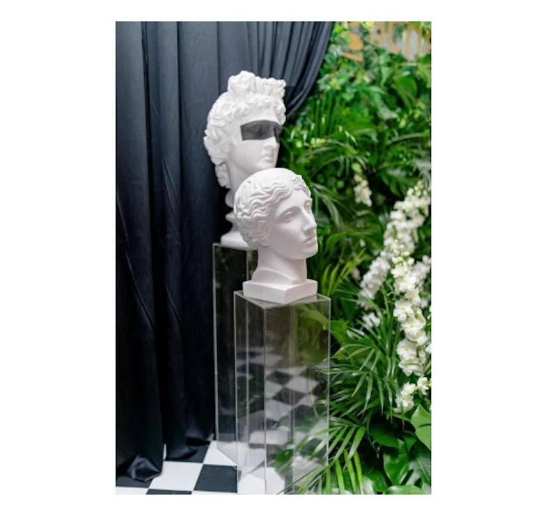 Бюст Аполлон цензура