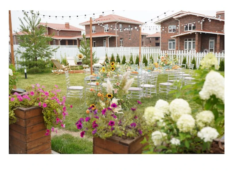 Стойка для уличных гирлянд